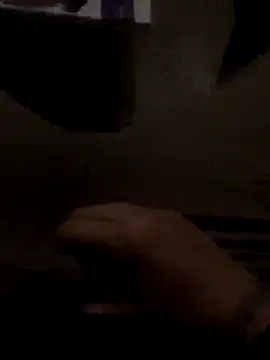 Snapshot of chrille82 chatting on 10/13/25, 08:09 chrille82 online show from 10/13/25, 08:09