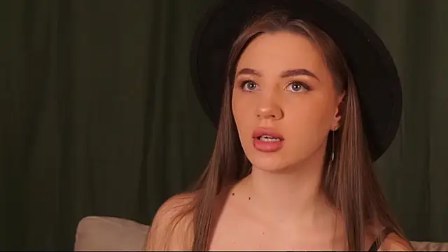 MaryHillty online show from 12/05/24, 11:49