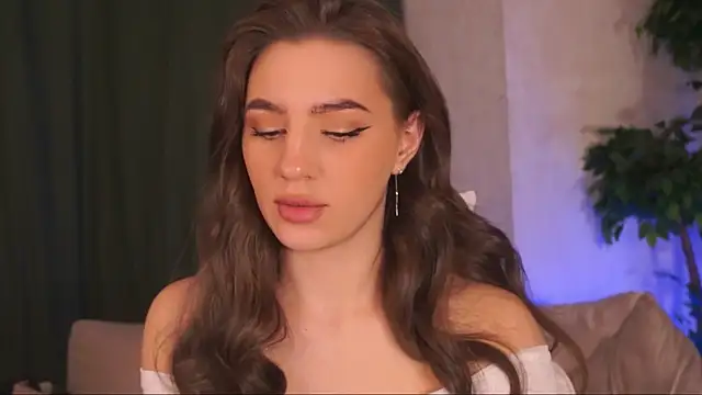 MaryHillty online show from 12/08/24, 12:19