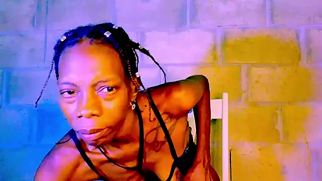 Snapshot of nzanizy chatting on 01/27/25, 08:28 nzanizy online show from 01/27/25, 08:28