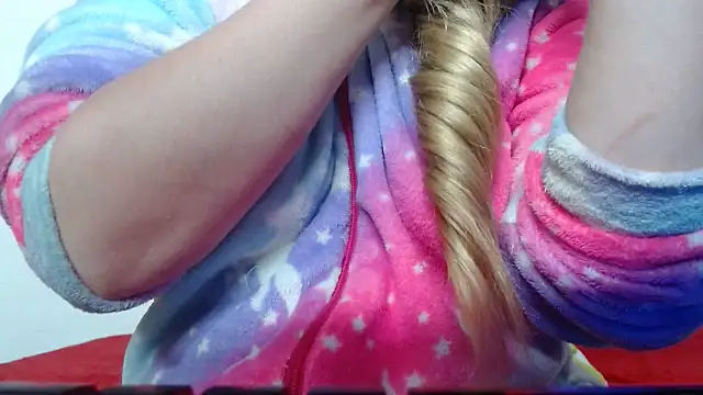 Snapshot of 69liamilk69 chatting on 09/18/25, 06:59 69liamilk69 online show from 09/18/25, 06:59