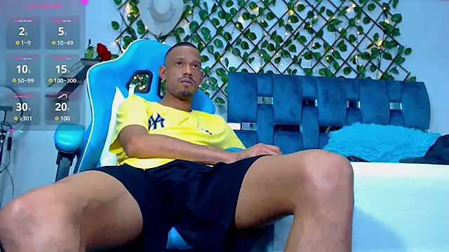 black latin23cm online show from 12/12/24, 09:04