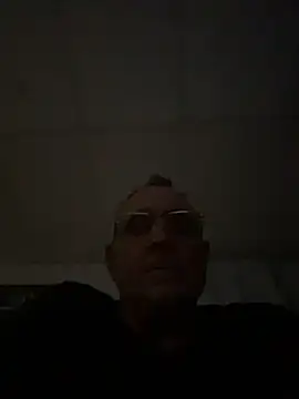 Trey100379100379 online show from 11/06/25, 09:54