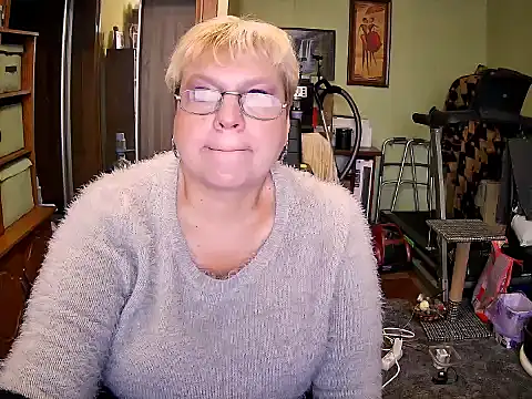 LOLA8888 online show from 10/26/25, 12:00