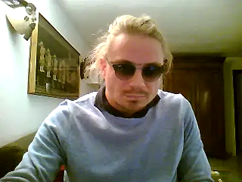 Snapshot of maciste26 chatting on 12/16/24, 08:37 maciste26 online show from 12/16/24, 08:37