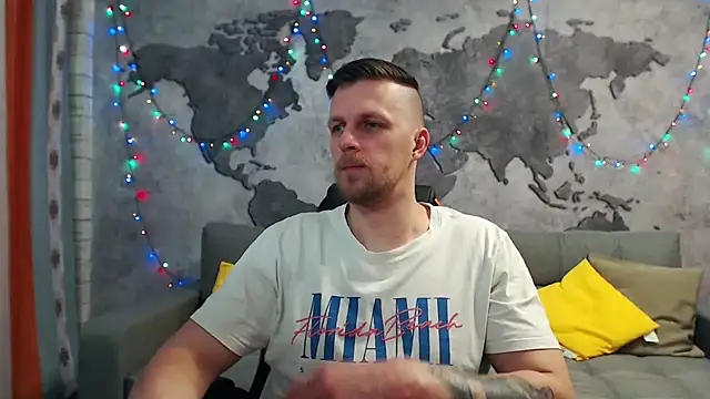 Snapshot of VikingChrisss chatting on 01/03/25, 10:09 VikingChrisss online show from 01/03/25, 10:09