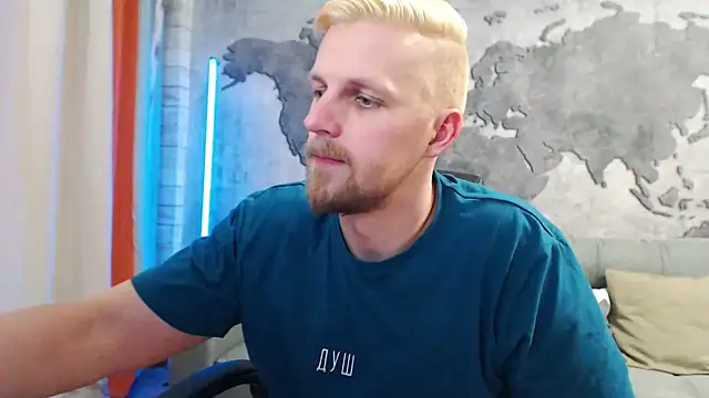 Snapshot of VikingChrisss chatting on 01/25/25, 02:03 VikingChrisss online show from 01/25/25, 02:03