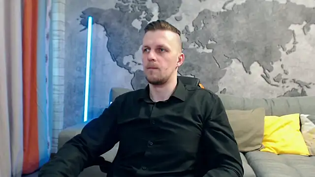 Snapshot of VikingChrisss chatting on 03/21/25, 11:01 VikingChrisss online show from 03/21/25, 11:01