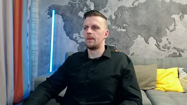 Snapshot of VikingChrisss chatting on 03/21/25, 02:07 VikingChrisss online show from 03/21/25, 02:07