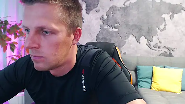 Snapshot of VikingChrisss chatting on 10/10/25, 09:19 VikingChrisss online show from 10/10/25, 09:19