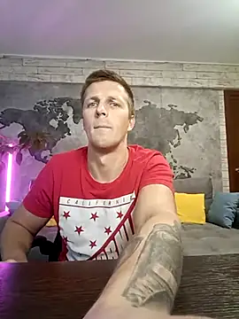 Snapshot of VikingChrisss chatting on 10/21/25, 11:11 VikingChrisss online show from 10/21/25, 11:11