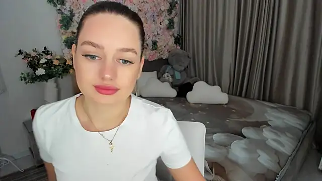 MiracleCurly online show from 10/15/25, 07:03