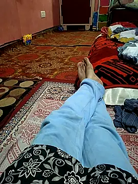 Snapshot of ohana143 chatting on 02/14/25, 12:57 ohana143 online show from 02/14/25, 12:57