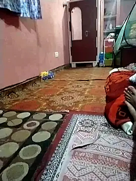 Snapshot of ohana143 chatting on 02/15/25, 02:22 ohana143 online show from 02/15/25, 02:22