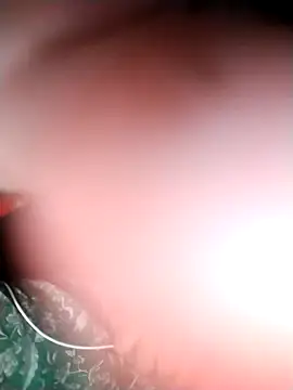 Snapshot of ohana143 chatting on 03/11/25, 07:25 ohana143 online show from 03/11/25, 07:25