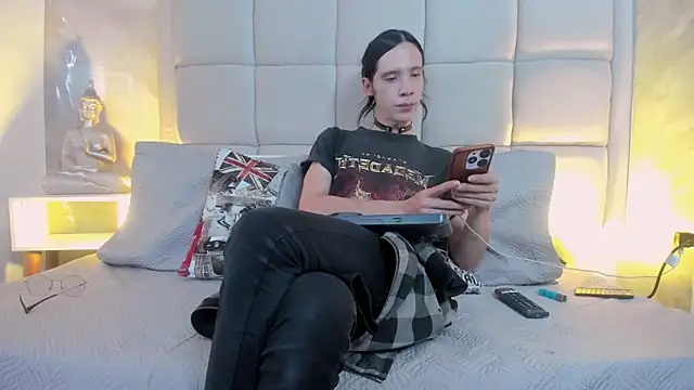 Hecatee 77 online show from 11/01/25, 07:49