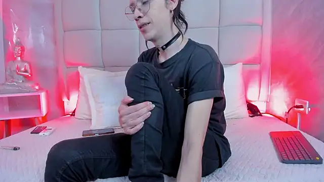 Hecatee 77 online show from 12/04/25, 07:44