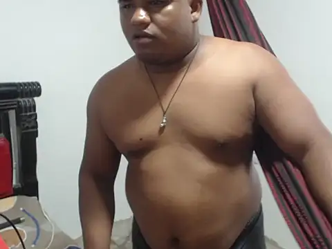 PONSE LATINO online show from 10/07/25, 04:15