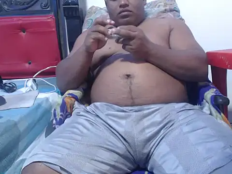 PONSE LATINO online show from 11/28/25, 04:53