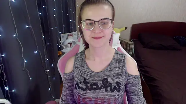 MissBrightShine online show from 01/14/25, 01:17