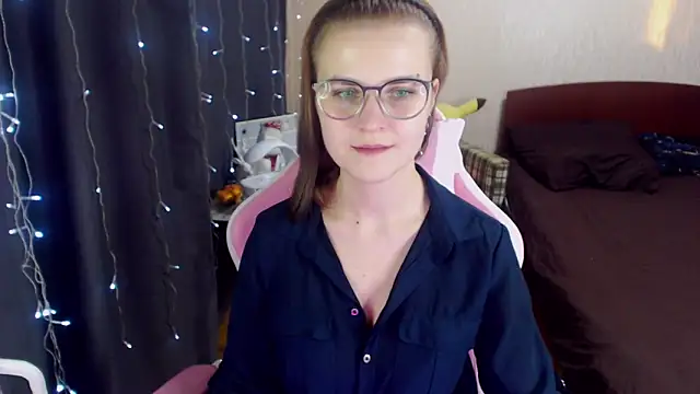 MissBrightShine online show from 01/18/25, 01:08