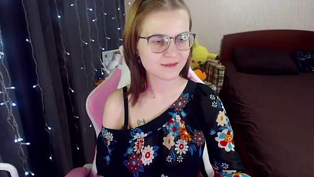 MissBrightShine online show from 01/21/25, 04:16