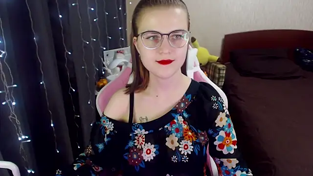MissBrightShine online show from 01/22/25, 03:51