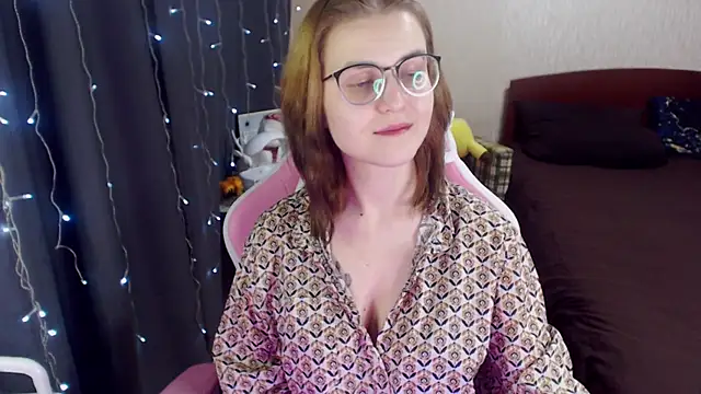 MissBrightShine online show from 01/29/25, 04:08