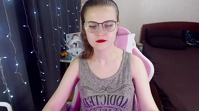 MissBrightShine online show from 01/31/25, 09:37