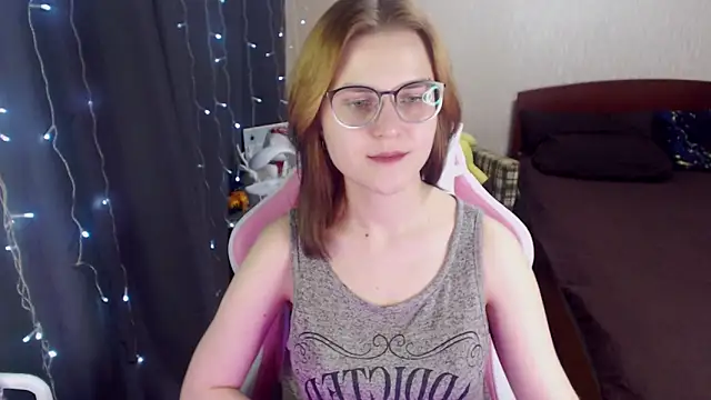 MissBrightShine online show from 02/01/25, 12:47