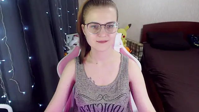 MissBrightShine online show from 02/02/25, 03:39
