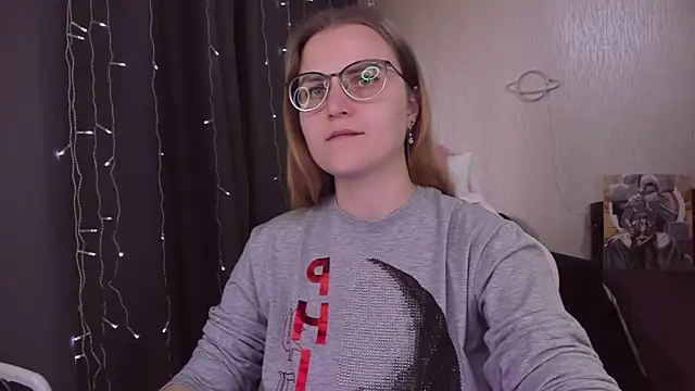 MissBrightShine online show from 10/04/25, 10:02