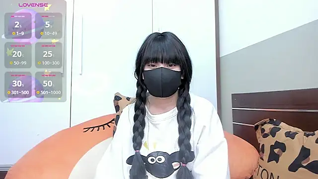 alonelove   online show from 01/19/25, 02:36