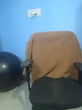 Snapshot of SANJU5888 chatting on 10/13/25, 04:45 SANJU5888 online show from 10/13/25, 04:45