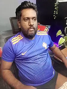 Snapshot of Rayansmith_ chatting on 10/07/25, 09:01 Rayansmith online show from 10/07/25, 09:01