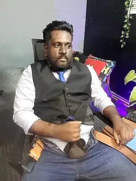 Snapshot of Rayansmith_ chatting on 10/29/25, 10:55 Rayansmith online show from 10/29/25, 10:55