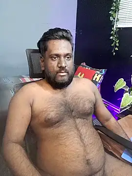 Snapshot of Rayansmith_ chatting on 11/08/25, 01:22 Rayansmith online show from 11/08/25, 01:22