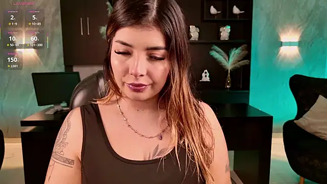 Snapshot of LisaMonroe_ chatting on 09/20/25, 08:10 LisaMonroe online show from 09/20/25, 08:10