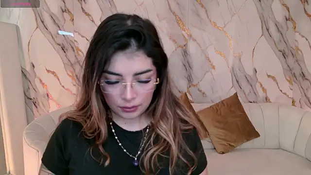 Snapshot of LisaMonroe_ chatting on 12/02/25, 11:59 LisaMonroe online show from 12/02/25, 11:59