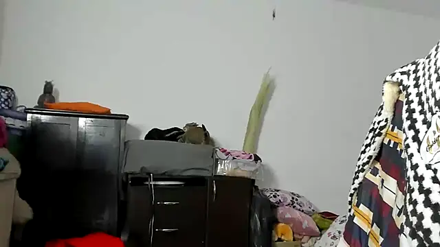 merlyna goldens online show from 07/04/26, 03:24
