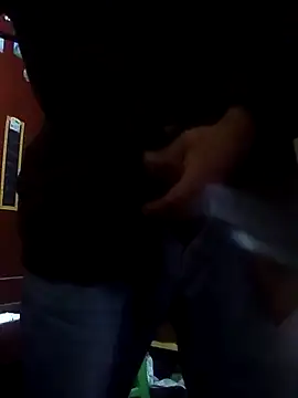 Snapshot of davidatration15 chatting on 10/10/25, 04:22 davidatration15 online show from 10/10/25, 04:22