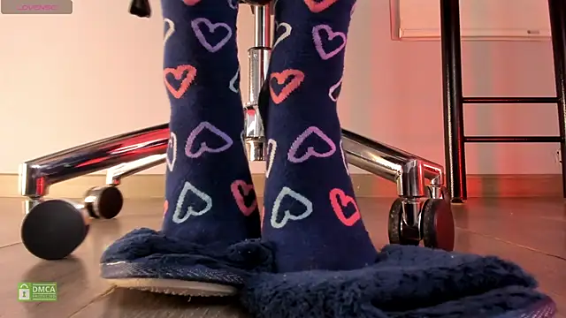 ammeliaa  online show from 10/28/25, 05:00