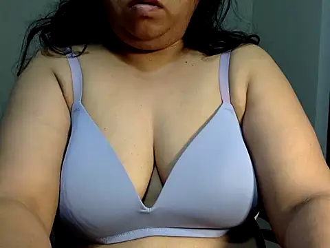 soniasharma0223 online show from 02/12/25, 11:09