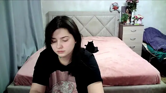 juliettkalen online show from 12/10/24, 05:28