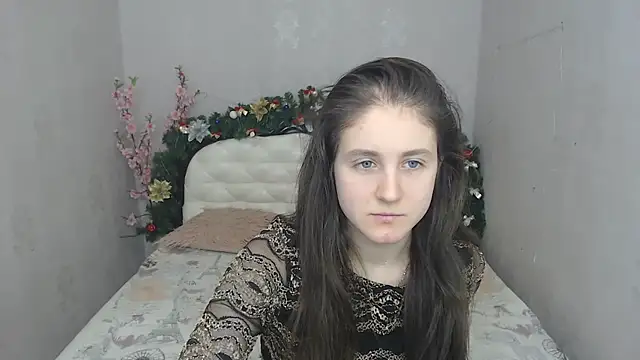 Holliy Cooper online show from 01/03/25, 09:47