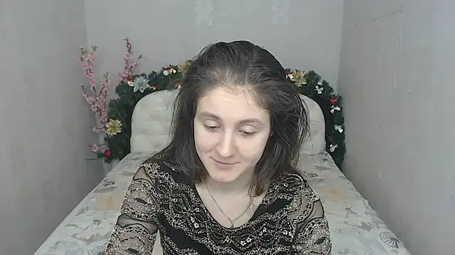 Holliy Cooper online show from 01/03/25, 12:52