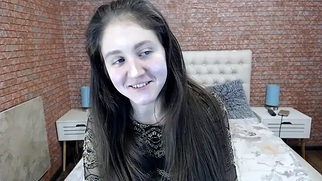 Holliy Cooper online show from 01/10/25, 06:09