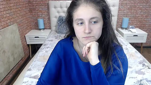 Holliy Cooper online show from 09/16/25, 08:48