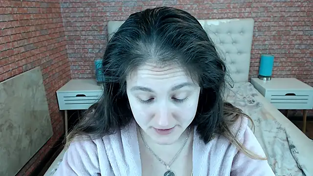 Holliy Cooper online show from 11/01/25, 07:54