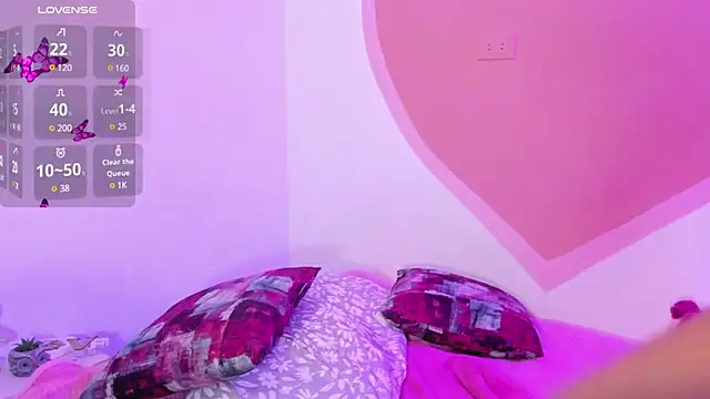 amber white25  online show from 02/22/25, 06:17